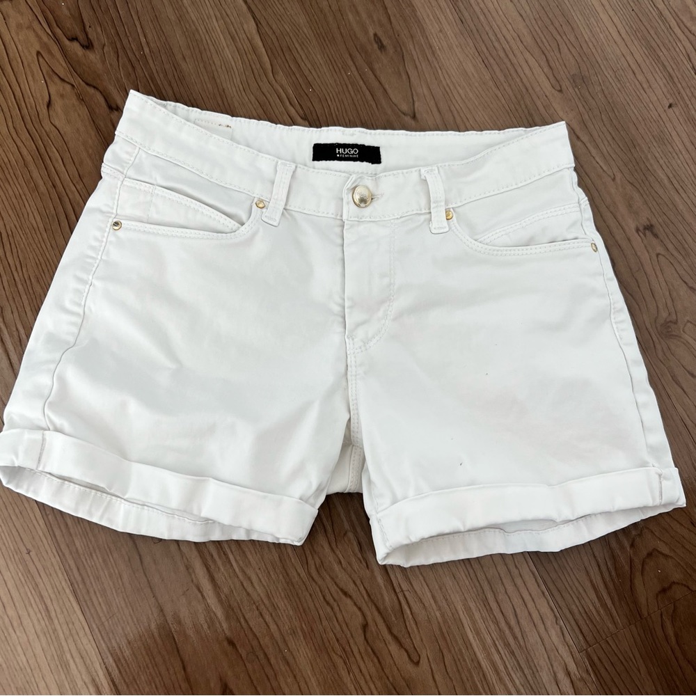 HUGO Feminine Women Stretch white Shorts Size W30